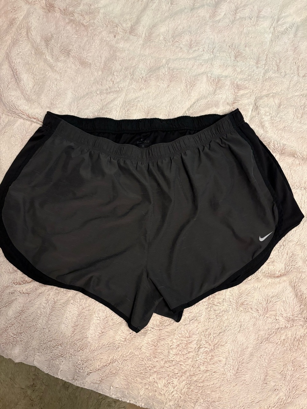 Nike women’s 3X gray and black athletic shorts